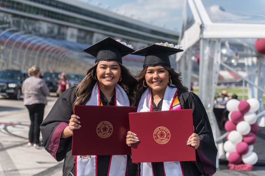 May 2021 TWU College of Business graduates Cecilia and Sandra Ortiz