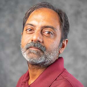 headshot of Tushar R. Shah